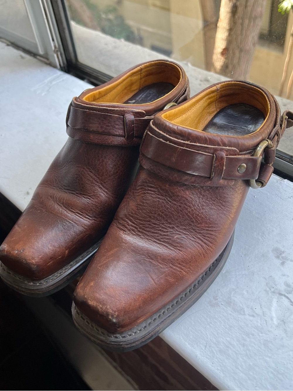 Women’s Frye Brown Leather Slip-On Harness Boot Mules - Picture 4 of 4